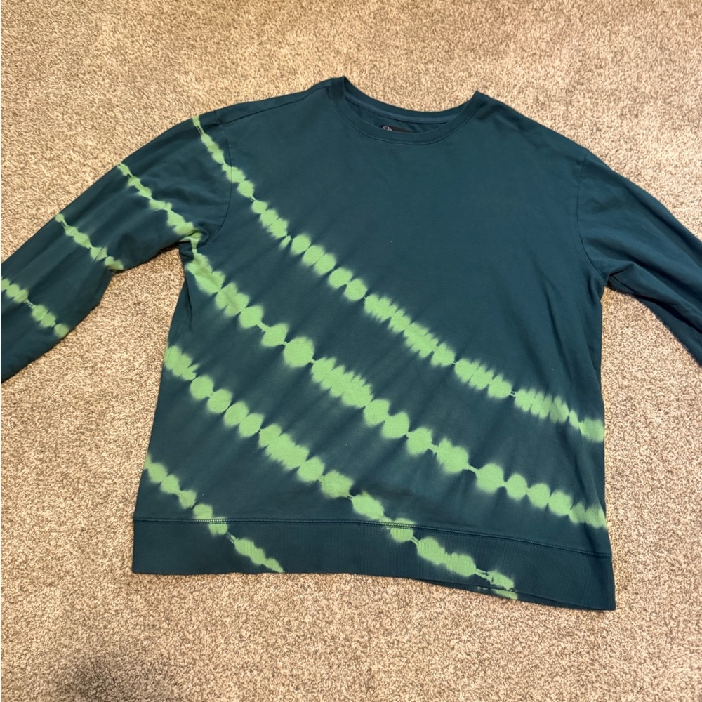 Size L Blue and Green Tie-Dye Long Sleeve Shirt